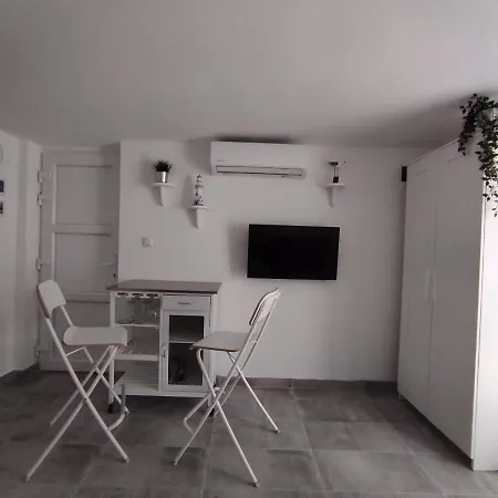 Denx Apartment Pag Town