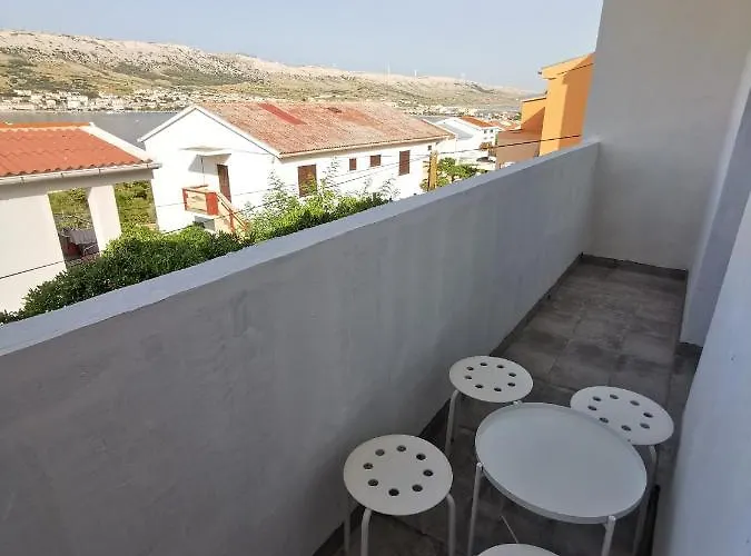 Denx Apartament Pag Town