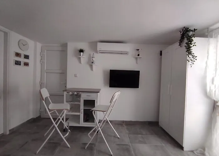 Denx Apartmán Pag Town